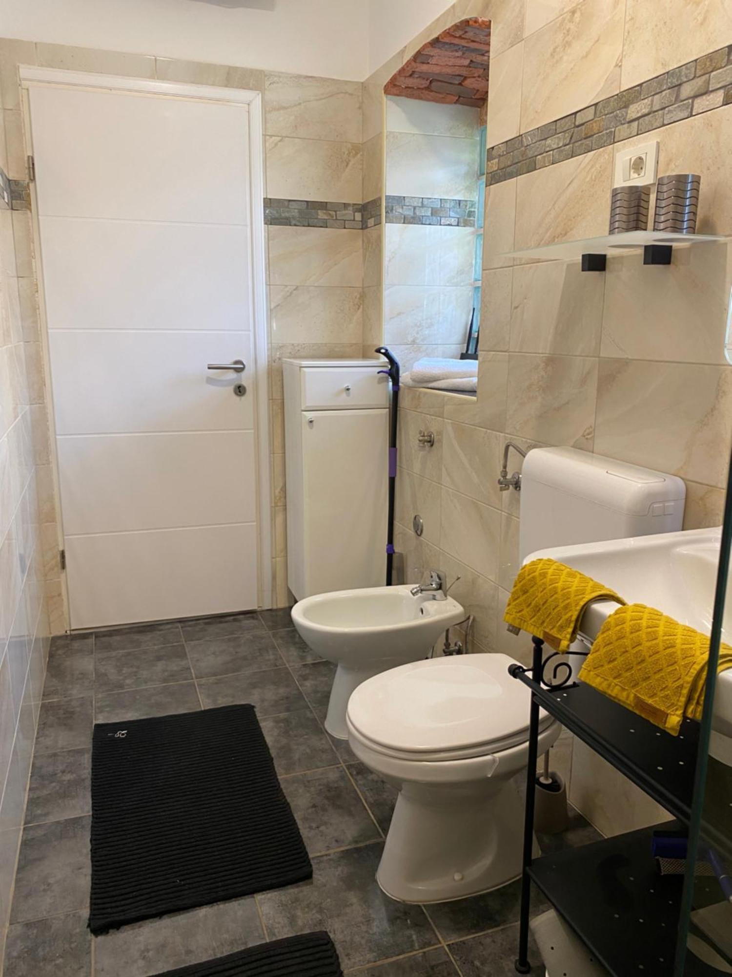 Apartman "Almond House 2" 普拉 外观 照片
